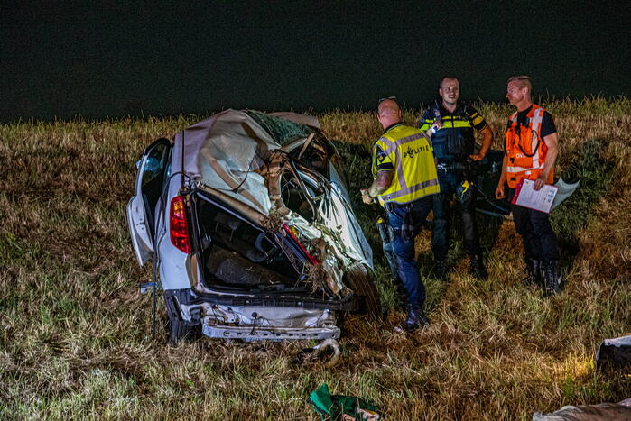Dode en twee aanhoudingen bij ernstig verkeersongeval