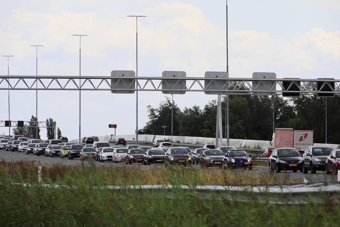 Traumahelikopter landt voor zwaar ongeval met motorrijder