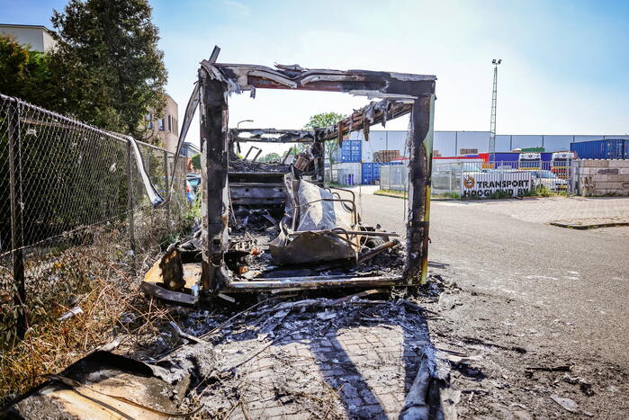 Te koop staande viskraam volledig uitgebrand