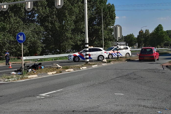 Scooterrijder ernstig gewond bij ongeluk