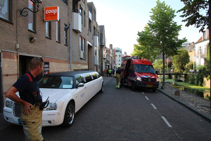 Omstanders redden te water geraakte fietser