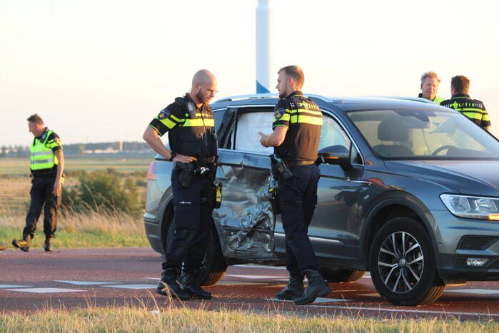 Persoon zwaargewond bij verkeersongeval
