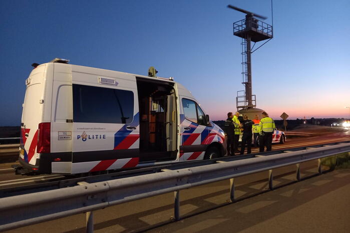 Persoon zwaargewond bij verkeersongeval