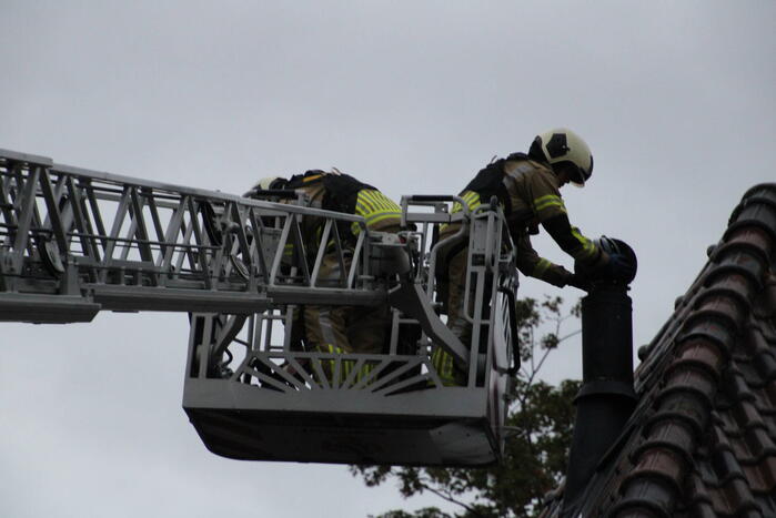 Straat afgezet vanwege brand in schoorsteen