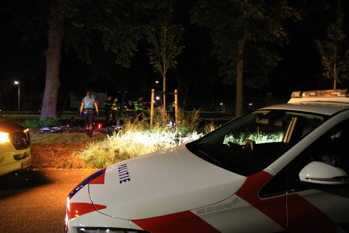 Zwemmend koppel aangesproken door politie