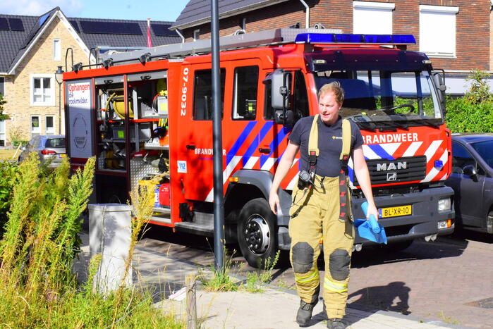 Brand in spouwmuur laait weer op