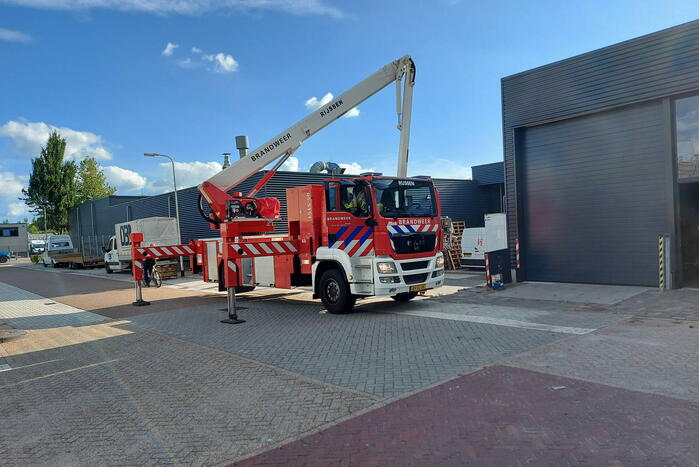 Onderzoek naar brandlucht in bedrijf