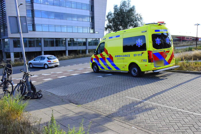 Kind gewond bij aanrijding met auto