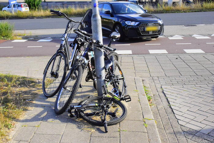 Kind gewond bij aanrijding met auto
