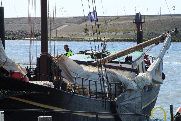 Minderjarig meisje overleden op schip door afgebroken giek