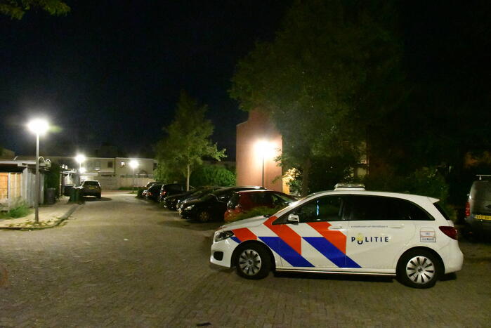 Politie start zoekactie na beroving