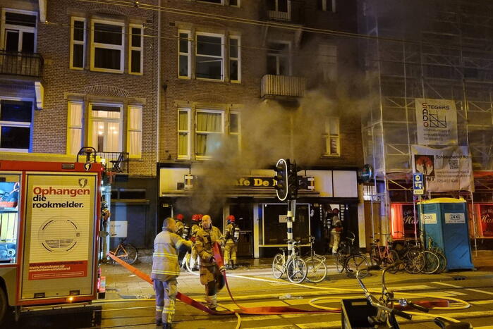Flinke brand in waterpijpcafé De Nijl