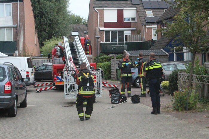 Traumahelikopter landt op speelveld