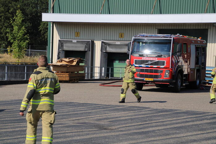 Grote brand in bedrijfsloods