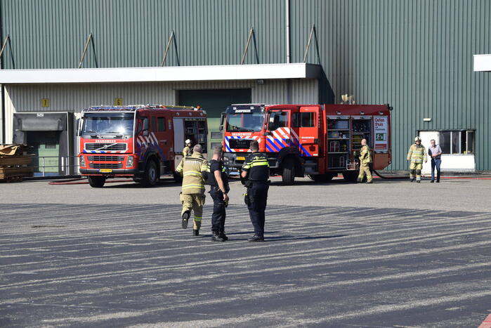 Grote brand in bedrijfsloods