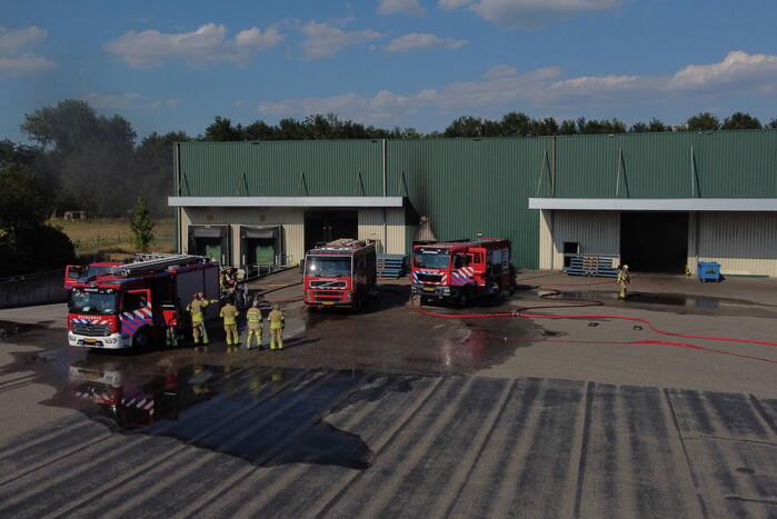 Grote brand in bedrijfsloods
