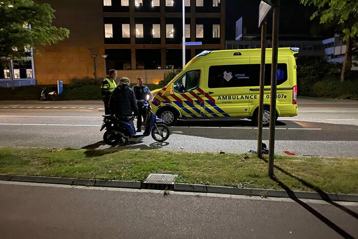 Persoon gewond bij aanrijding tussen twee scooters