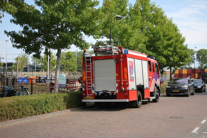 Brandweer onderzoekt vreemde lucht bij De Boechorst