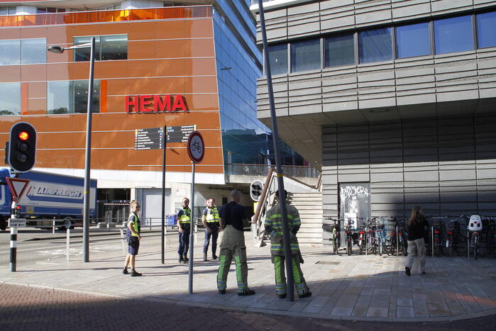 De nieuwe bibliotheek ontruim vanwege brand