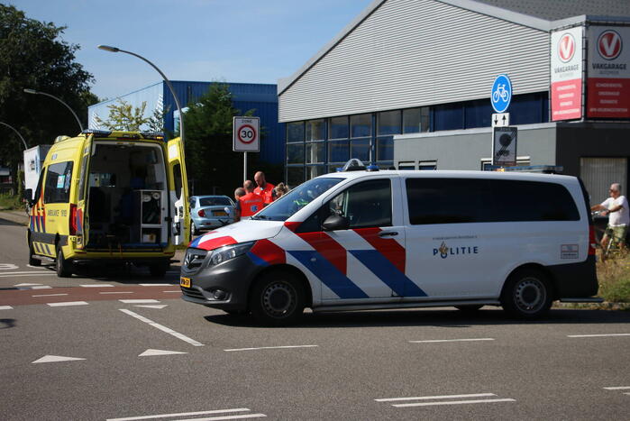 Scooterrijder aangereden door bestelbus