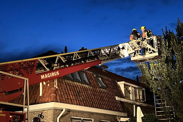 Schoorsteenbrand ontdekt door buren