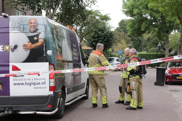 Bestuurder bestelbus raakt onwel door gaslucht