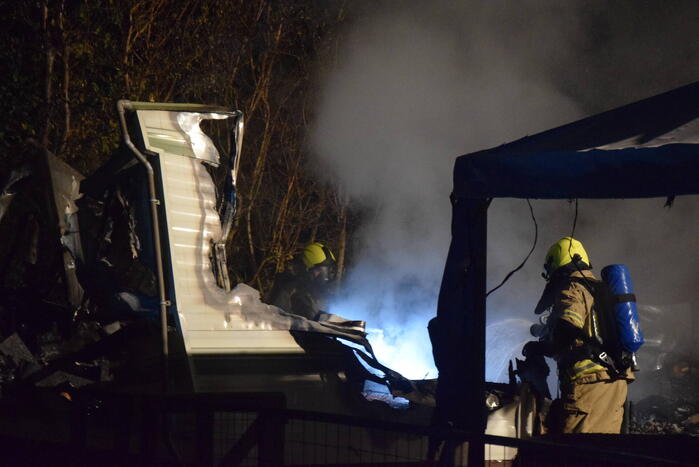 Stacaravan volledig uitgebrand op camping