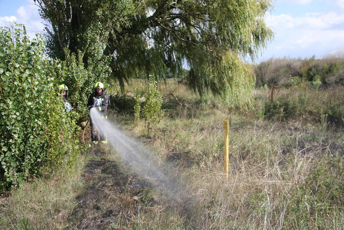 Bermbrand snel onder controle