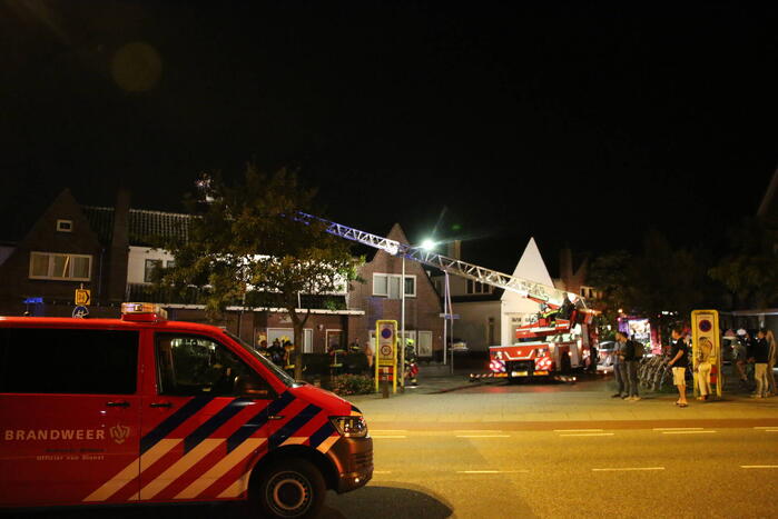 Brandweer controleert schoorsteen
