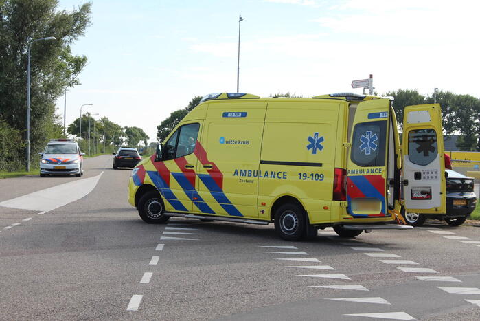 Fietser gewond bij botsing met auto