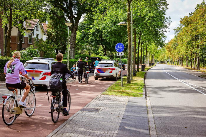 Bestuurder van auto geladen met lachgas ziet fietser over het hoofd