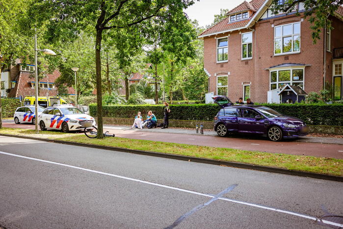 Bestuurder van auto geladen met lachgas ziet fietser over het hoofd