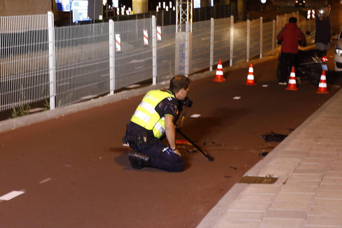 Twee wegebruikers botsen op fietspad
