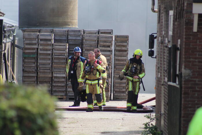 Flinke brand in schuur en hooibalen