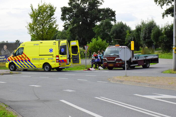 Traumahelikopter landt voor onwel geraakt persoon