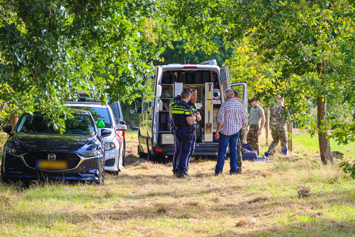 Explosieven Opruimingsdienst doet onderzoek op perceel langs snelweg