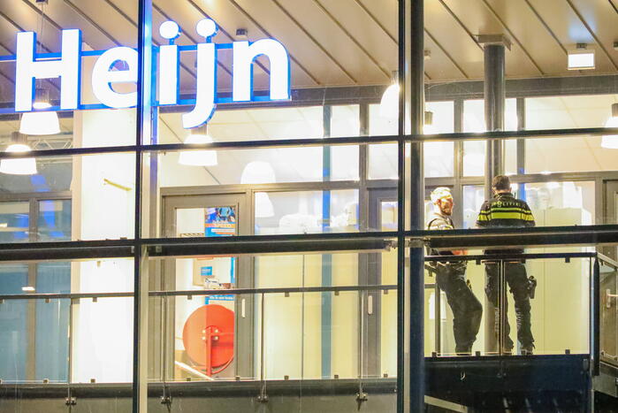 Twee jonge overvallers gezocht na overval Albert Heijn