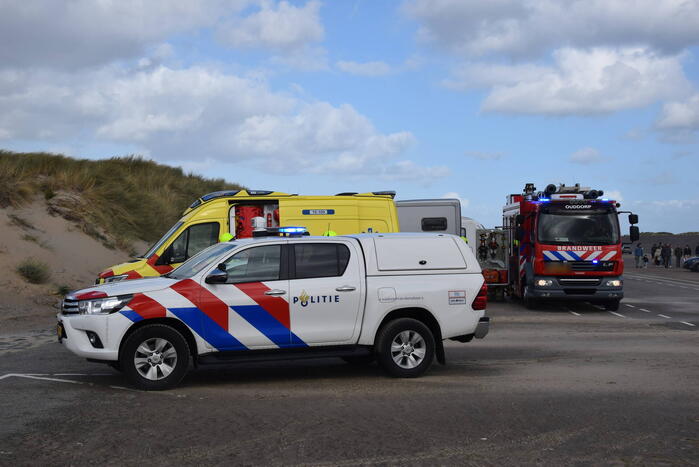 Kitesurfer zwaargewond bij kiteongeval op Brouwersdam