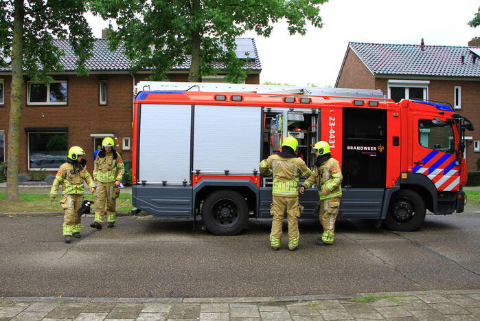 Bewoner boort door gasleiding