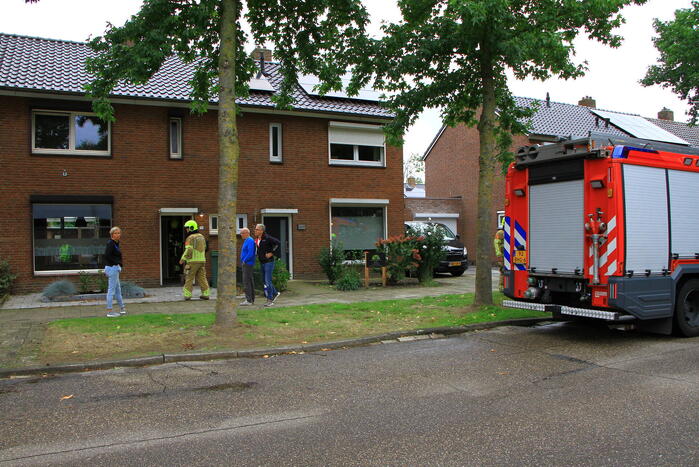 Bewoner boort door gasleiding