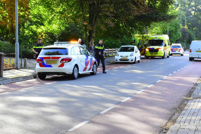 Scooterrijder en automobilist komen in botsing