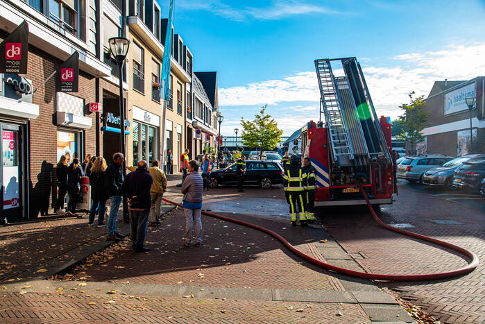Albert Heijn-supermarkt ontruimd vanwege brandlucht