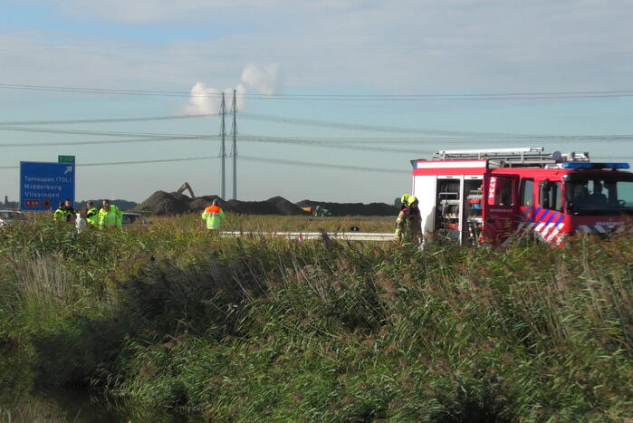 Auto total-loss vanwege brand in motorcompartiment