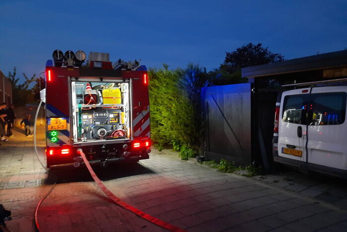 Flinke rookontwikkeling bij uitslaande schuurbrand