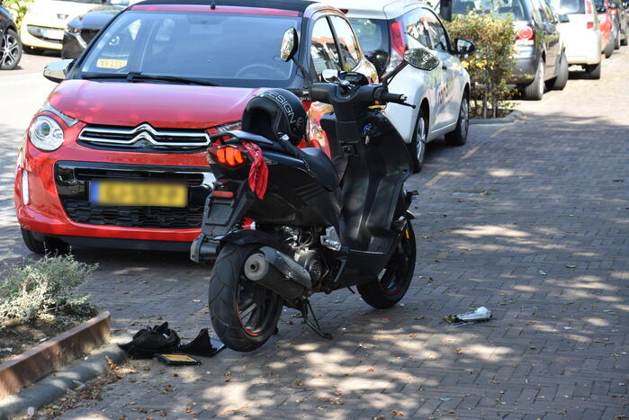 Inparkerende automobilist zorgt voor ongeval