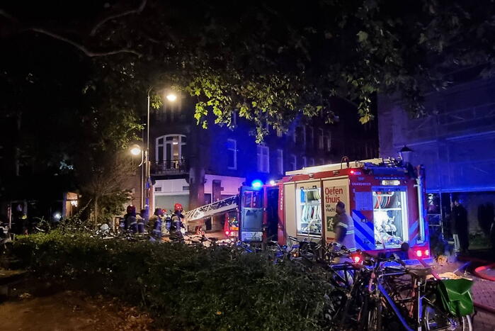 Woningen ontruimd na flinke brand