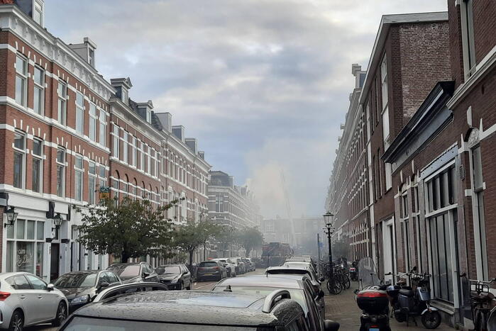 Veel rook wegens grote brand in dak