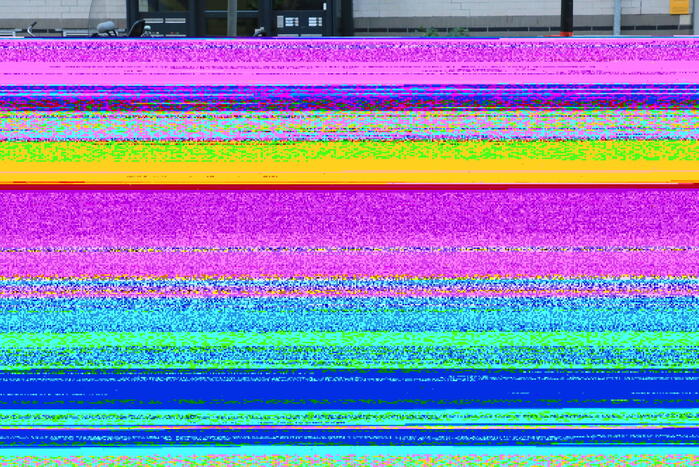 Meerdere gewonden nadat automobilist op fietspad belandt