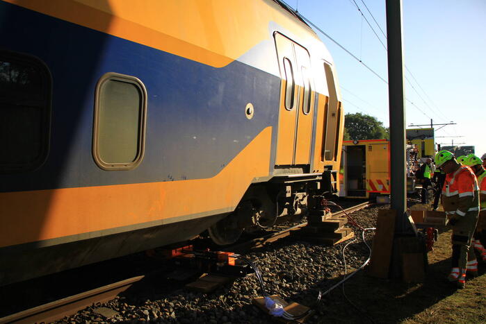 Hersporen gestart nadat trein met 250 passagiers ontspoort