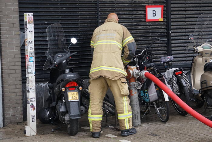 Elektrische fiets vliegt spontaan in brand
